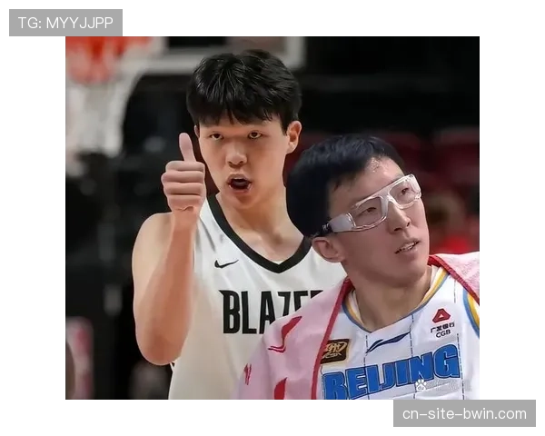 周琦防守覆盖面积惊人 北京禁区内线威慑力十足 周琦防守覆盖面积惊人 北京禁区内线威慑力十足